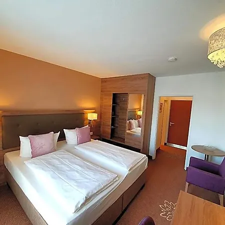 In Den Herrnwiesen Hotel Wertheim