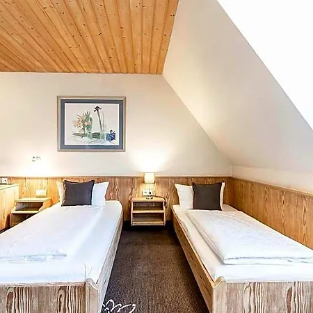 In Den Herrnwiesen 3* Wertheim