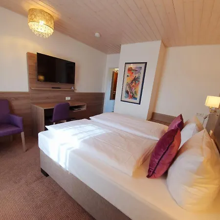 In Den Herrnwiesen Hotel Wertheim