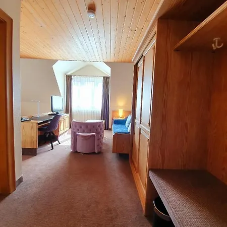 Hotel In Den Herrnwiesen 3*