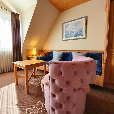 In Den Herrnwiesen 3*