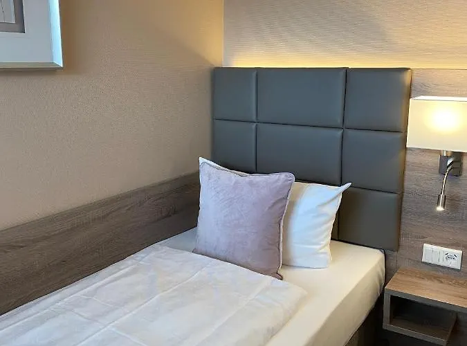 In Den Herrnwiesen Szálloda 3*